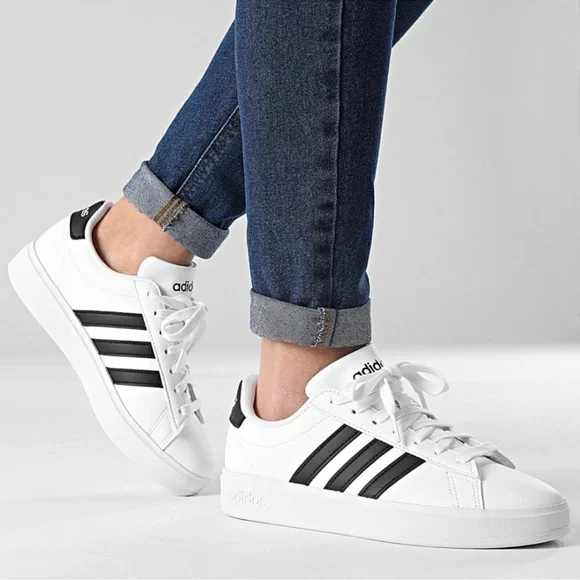 Adidas Grand Court 2.0 Cloudfoam Sneakers - Picture 2 of 11